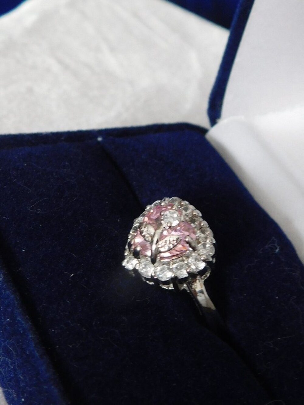 Ladies Pink & White Crystal Heart designed Ring